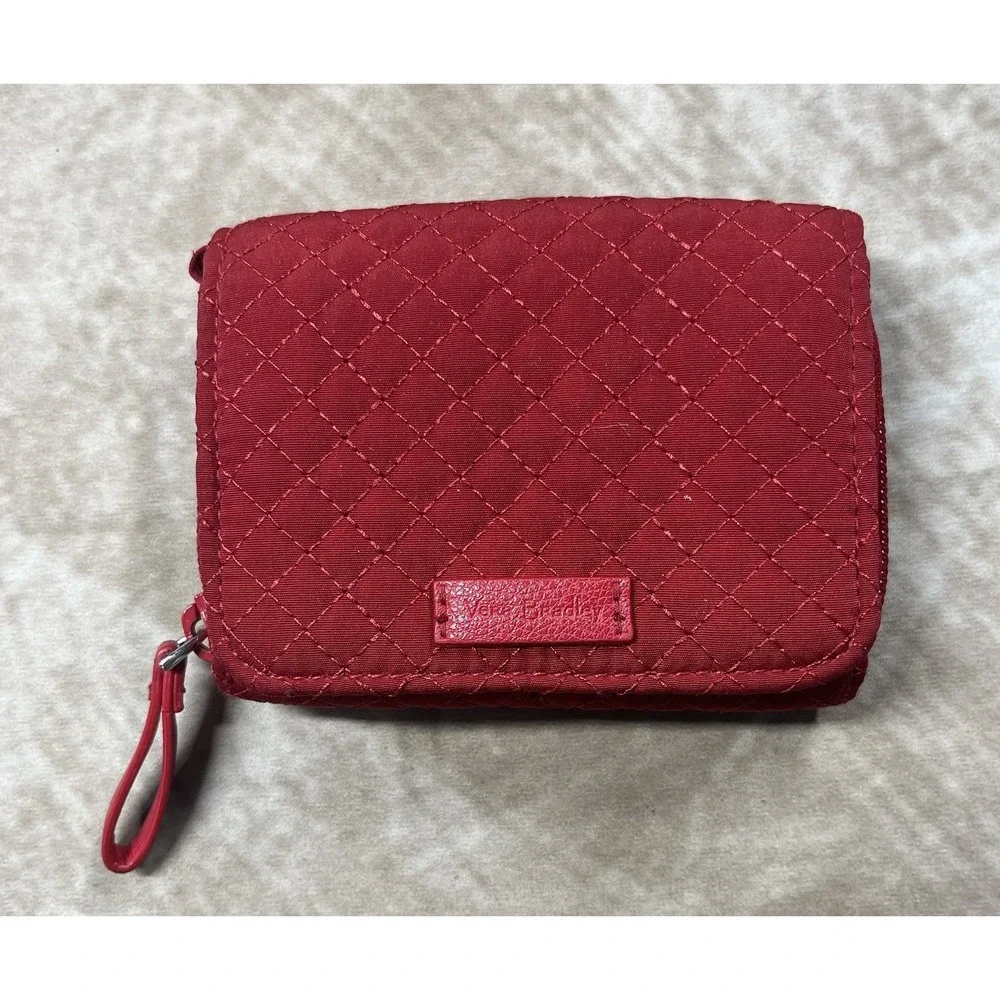 vera bradley red Wallet - Picture 1 of 7